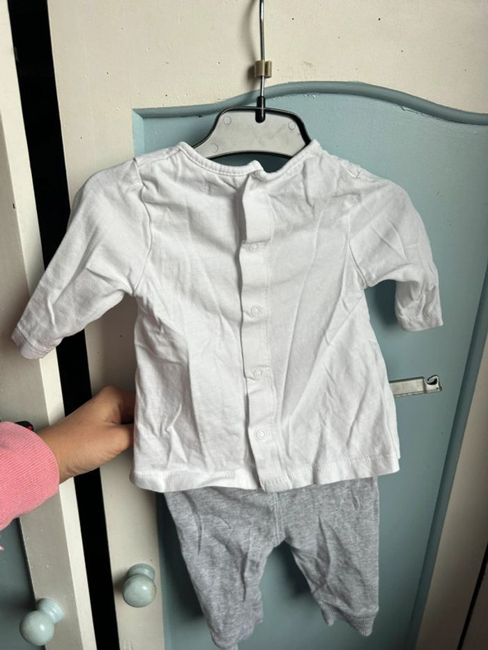 Ensemble bébé fille , tee shirt manches longues blanc , legging gris , 1 mois - photo numéro 4