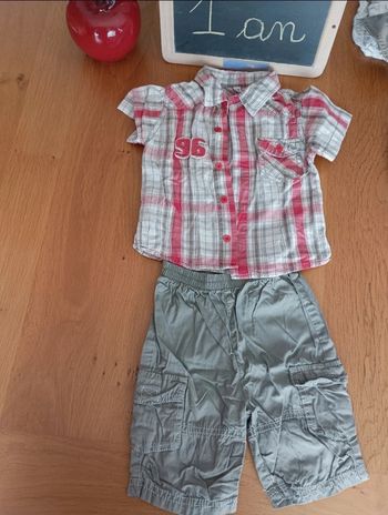 Ensemble short et chemise  taille 1 an en très bon état