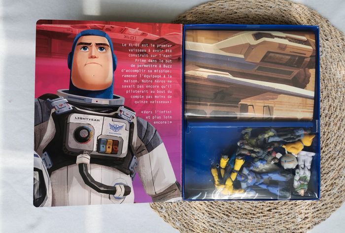 Livre 📙 Disney, comptines et figurines, buzz l'éclair, NEUF - photo numéro 11