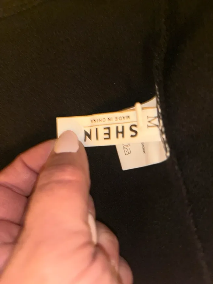Veste à capuche noir - photo numéro 4