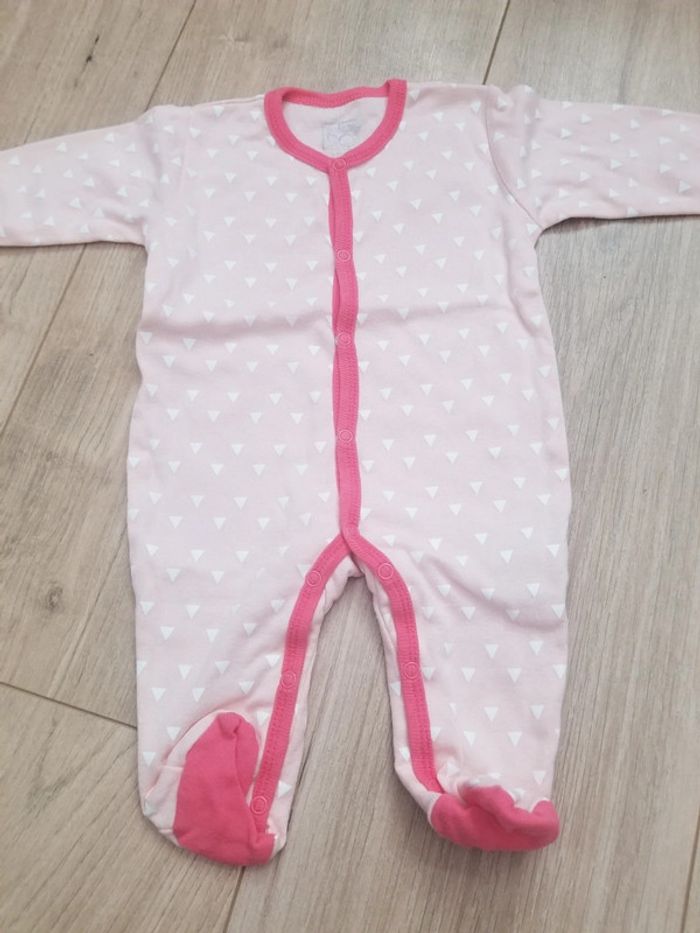 4 pyjamas léger 1mois - photo numéro 4