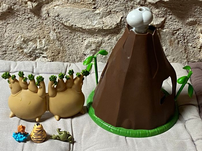 Volcan des as de la jungle + 1 boabab des kiwis + 3 figurines - photo numéro 3