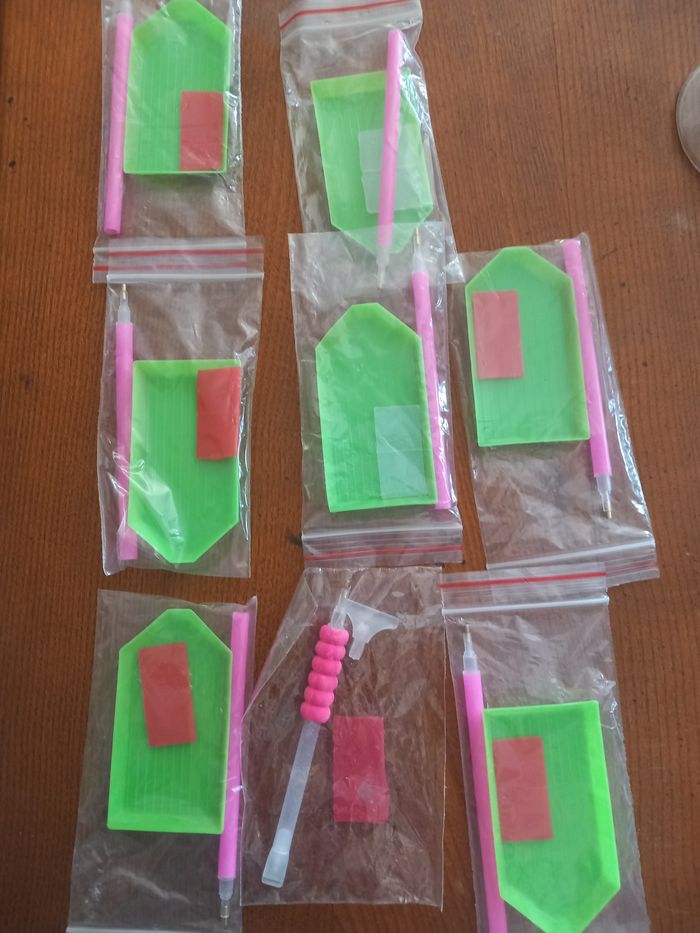 Lot 8 accessoires Diamond painting - photo numéro 2