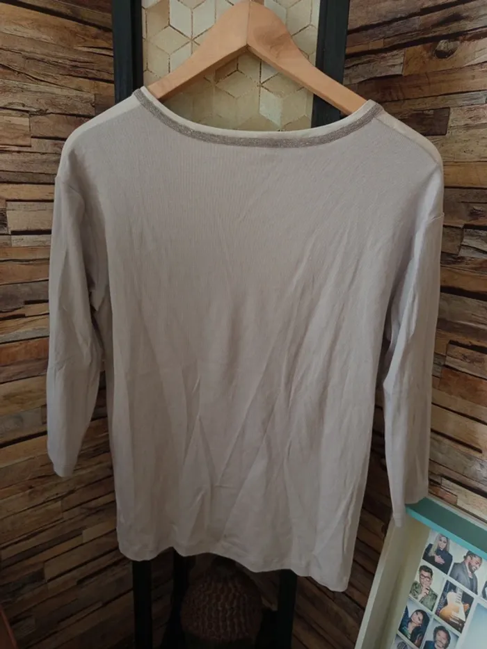 Blouse blanc et beige paillettes au col - photo numéro 5