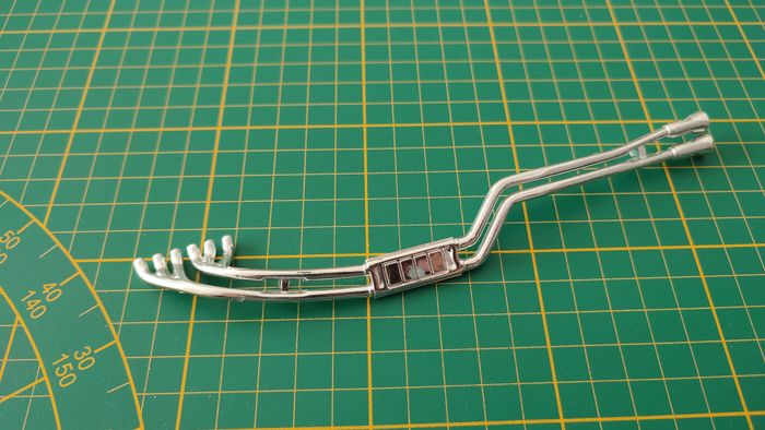 Ligne échappement droite 3011-3308 pièce détachée miniature Bburago Burago Ferrari GTO 1962 1/18 1/1 - photo numéro 3