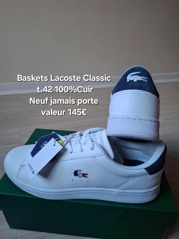 Baskets Lacoste Classic  t.42  100%Cuir, Neuf jamais porte valeur 145€