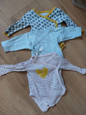 Lot 3 bodys manches longues