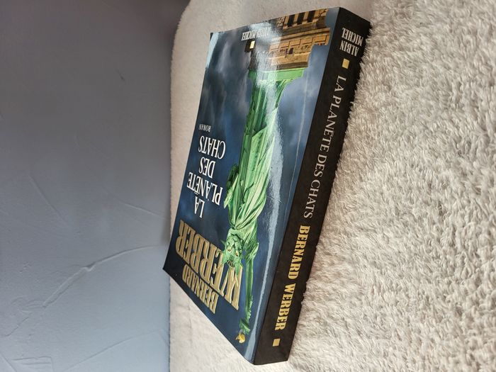 Livre La Planète des chats - Bernard Werber - Albin Michel - photo numéro 5