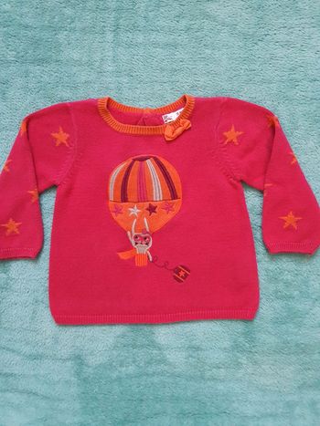 Très joli pull 12 mois