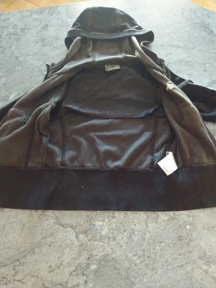 Veste à capuche T. 8 ans - photo numéro 6