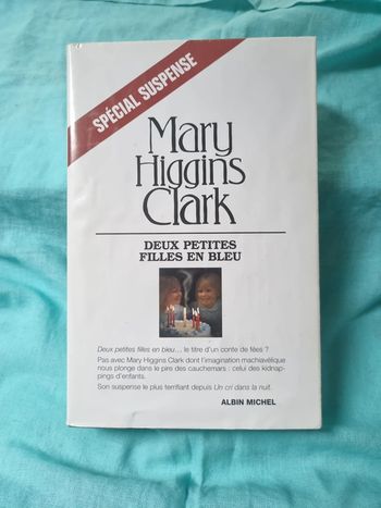 Deux petites filles en bleu