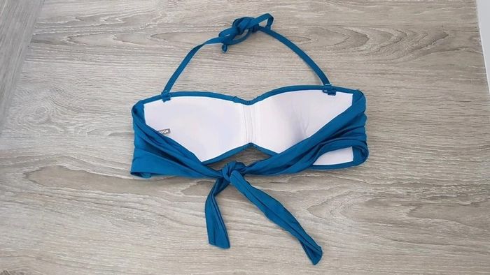 Bikini Taille 38 pour le haut et taille 40 pour le bas - photo numéro 3