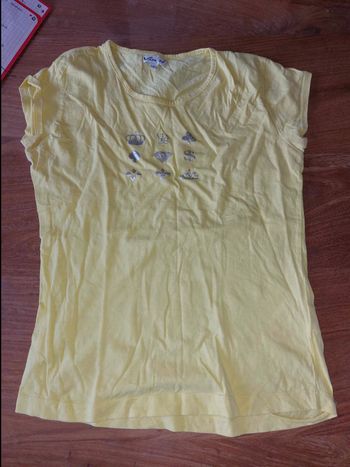 tee shirt jaune