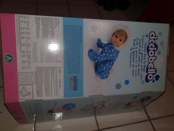 Cicciobello marche dans la neige - photo numéro 2