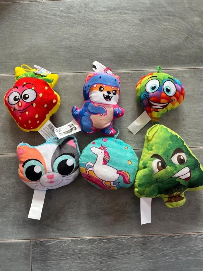Lot 6 peluches