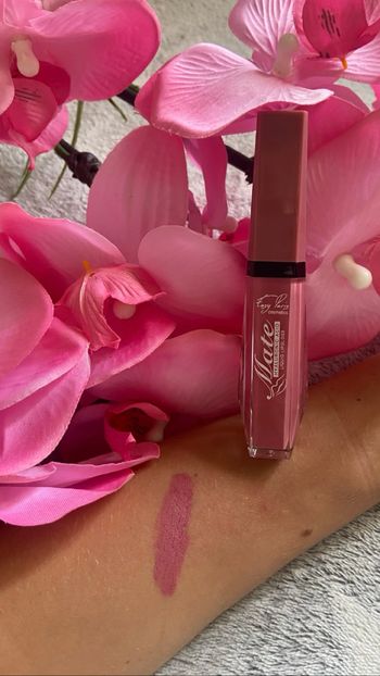 Lip gloss mat