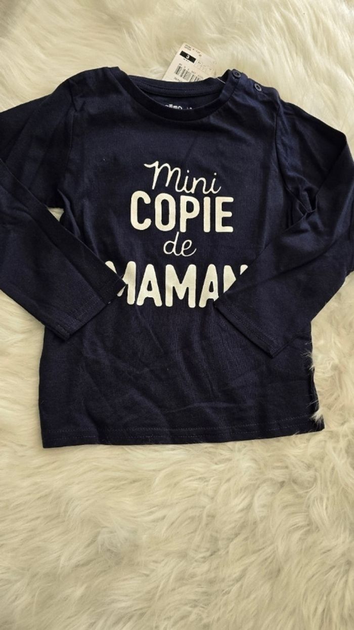 NEUFS(NON PORTÉS)😍🤩👌💙🏷 superbe ensemble teeshirt ml et pantalon chino 3 ans garçon 💙😍🤩👌 - photo numéro 4
