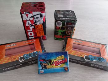 Batterie 9 coups ×2.  plus d'autre articles avec dans le lot