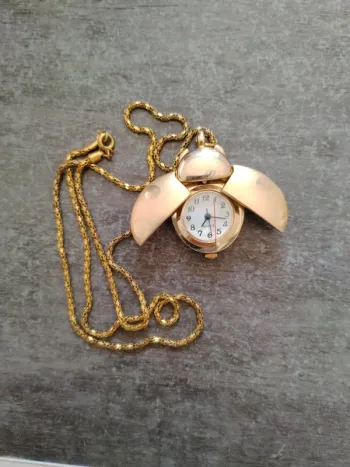 Collier Pendentif pendule