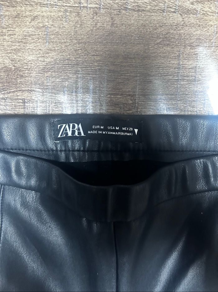 Jean pantalon en cuir Zara - photo numéro 10