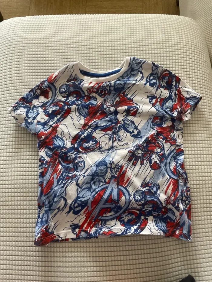 T-shirt Marvel 104 cms