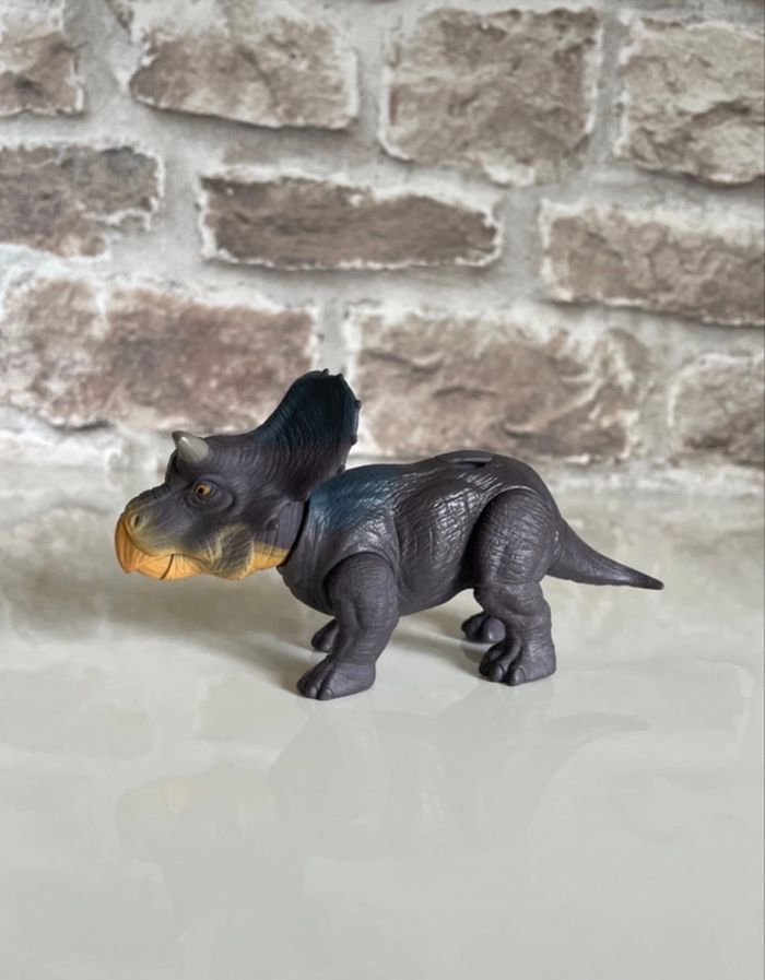 Dinosaure Nasutoceratops Jurassic Park world