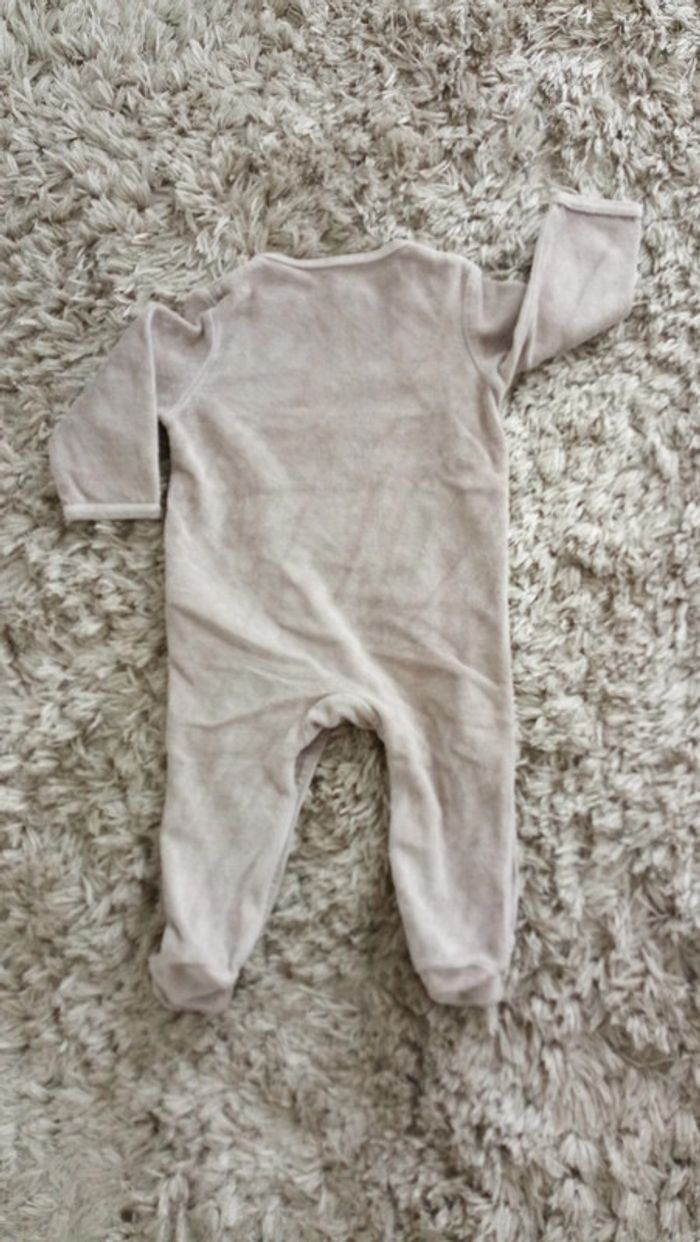 Lot pyjamas 6 mois - photo numéro 10
