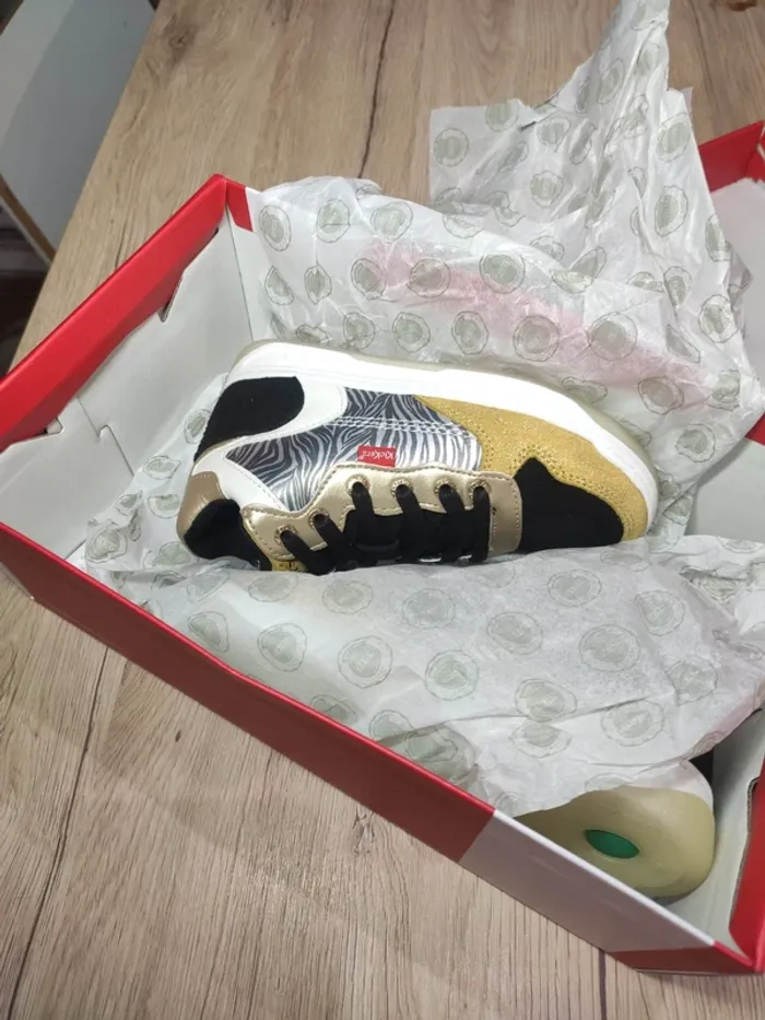 Basket chaussures cuir kickers neuves 28 - photo numéro 7