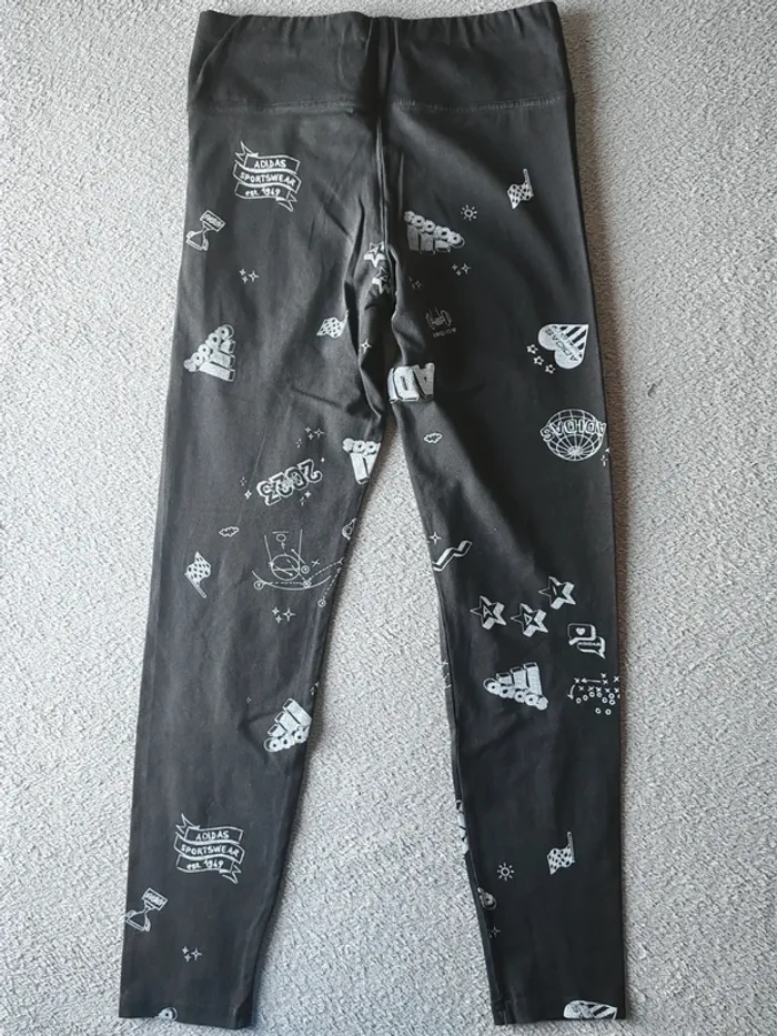Leggings adidas Junior Essentials Big Logo All-over – Noir/Blanc (13–14 ans) - photo numéro 3