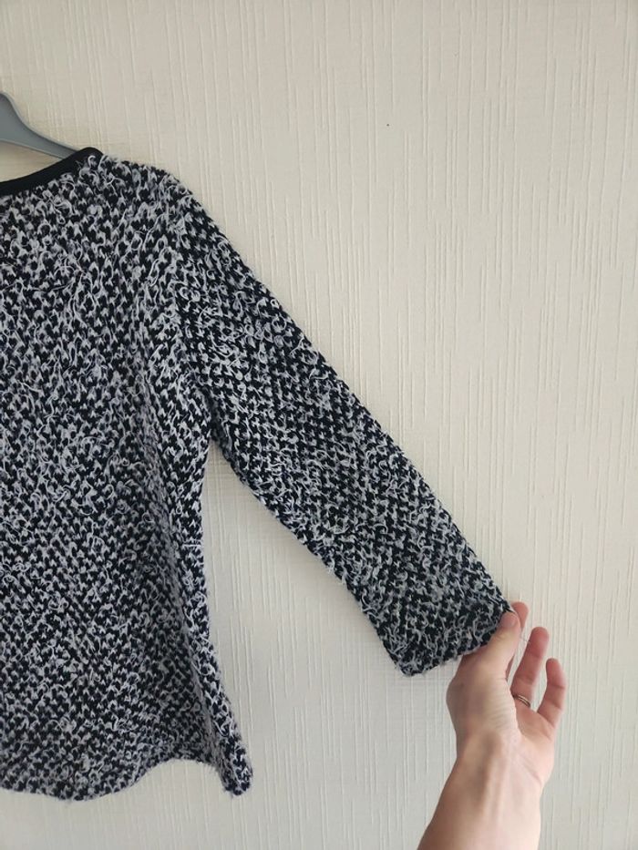 Pull doux noir et blanc détail fermeture éclair aux épaules 6 ans - photo numéro 9