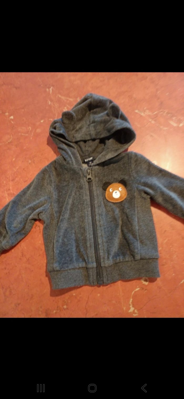 Sweat bébé taille 3 mois