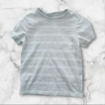 T-shirt manches courtes taille 5 ans
