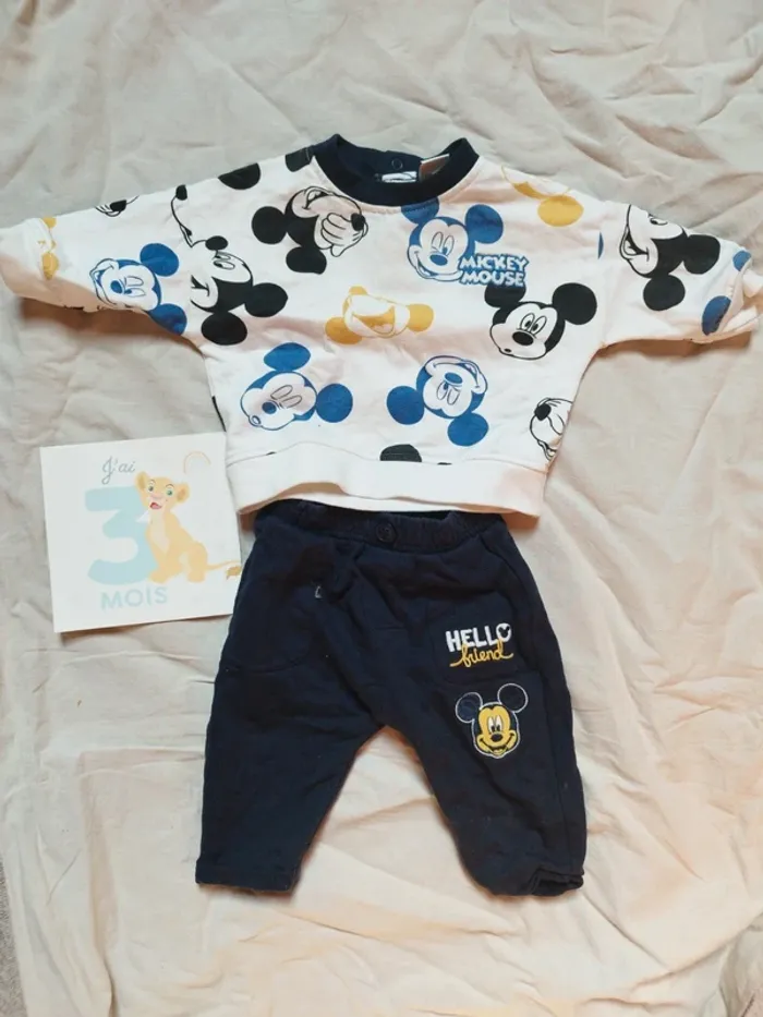 Ensemble Mickey
