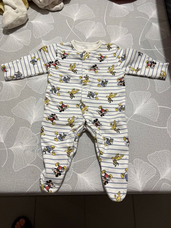 Pyjama bébé