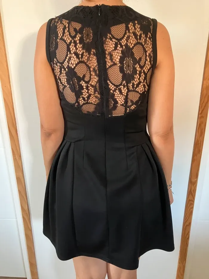 Robe femme T0 - photo numéro 2