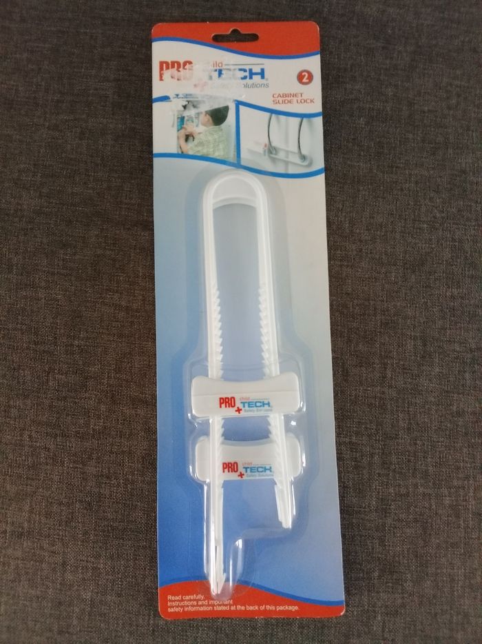 Protections pour portes de placards x2