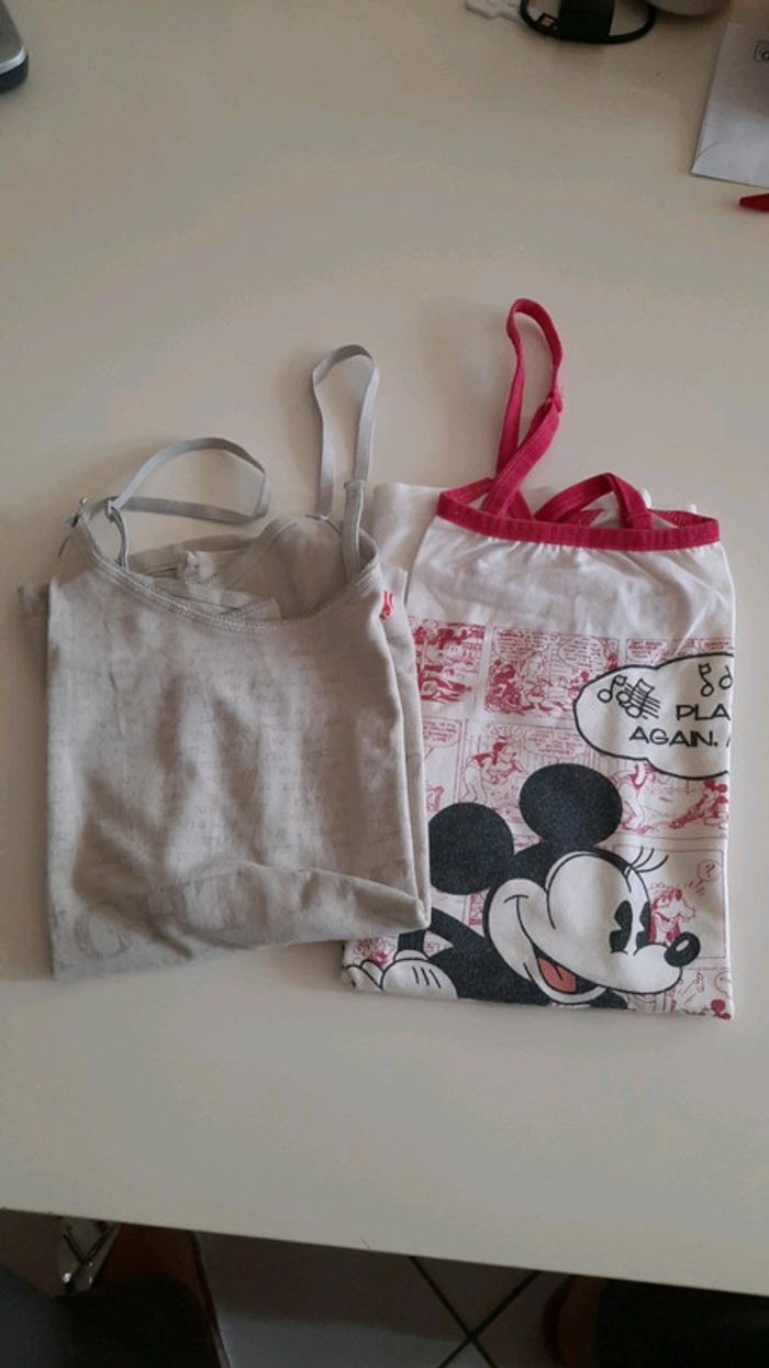 Lot 2 débardeurs Disney