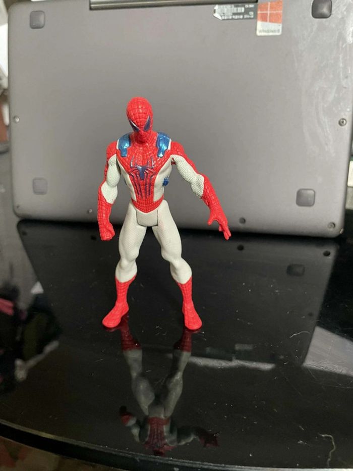 Figurine Spiderman Articulé Marvel Hasbro 2014