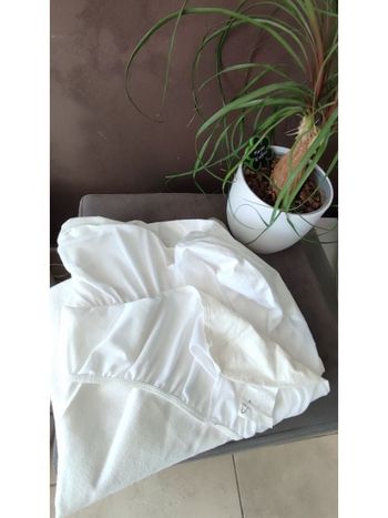 Drap bébé brodé main