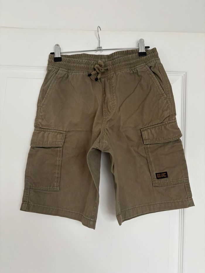 Lot 2 shorts garçon 12 ans très bon état C&A💙 - photo numéro 5