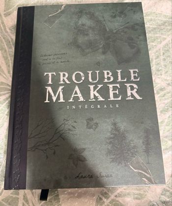 Livre DARK ROMANCE : Trouble Maker édition COLLECTOR neuf