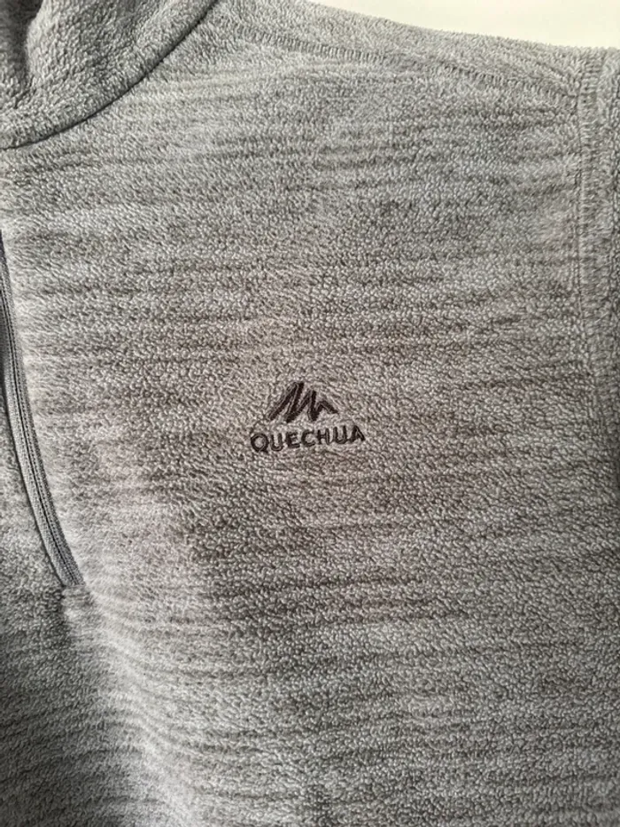 👕 pull chaud gris Homme quechua - taille M - bon état - photo numéro 2