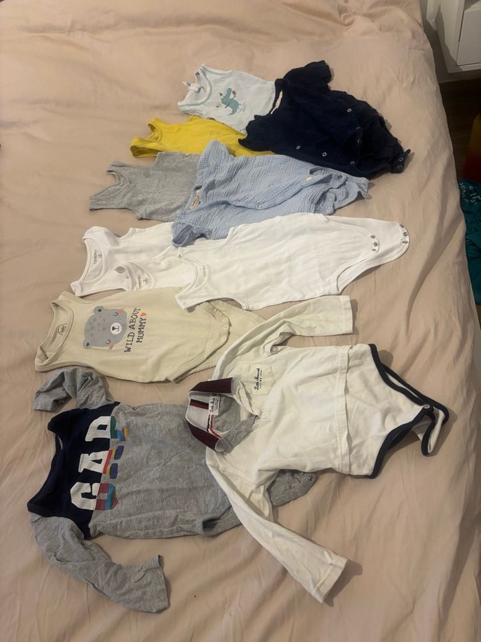 Lot de bodies garçon 18 mois