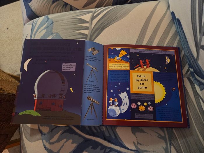 Livre kididoc l'espace - photo numéro 4