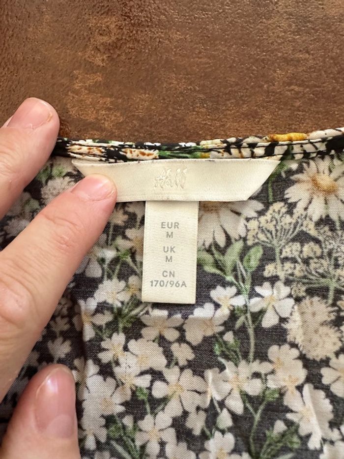 Chemisier court fleuris manche bouffante H&M - photo numéro 4