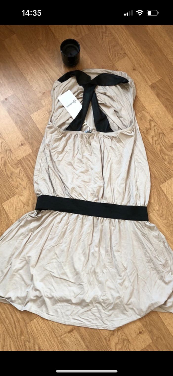 Robe d’été de grossesse courte dos nu - photo numéro 2