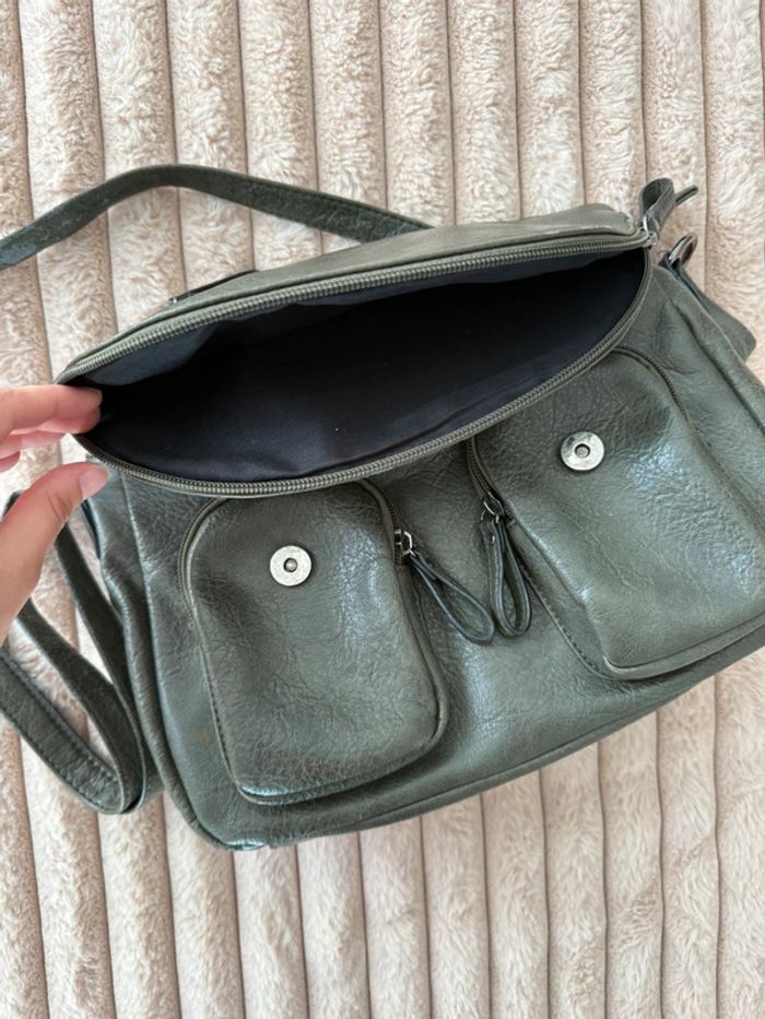 Petit sac à main classe élégant similicuir gris anthracite avec poches extérieures et intérieures - photo numéro 6