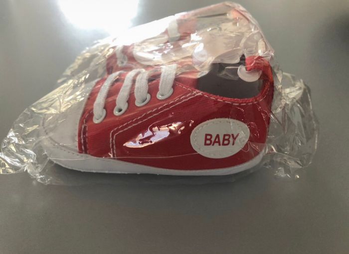 Chaussures pour bébé taille 13 - photo numéro 2