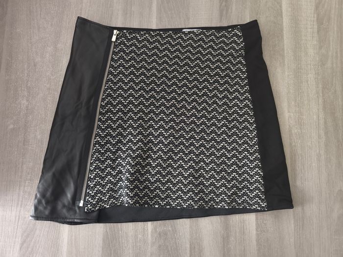 Jupe Bi matière Noire Taille 40