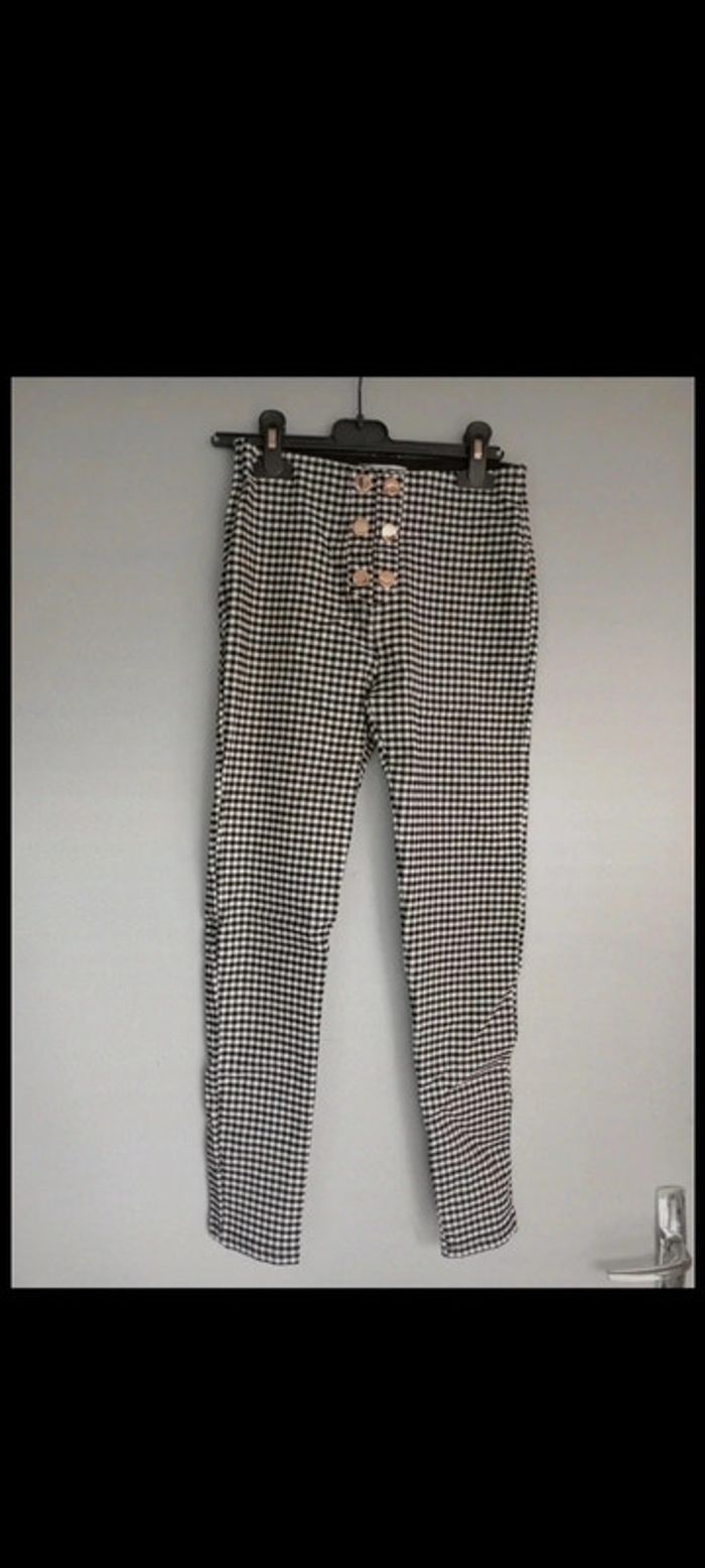 Pantalon neuf taille 14 ans